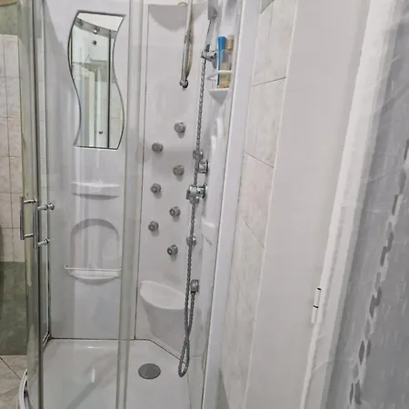 Cav-chez Tina Санремо